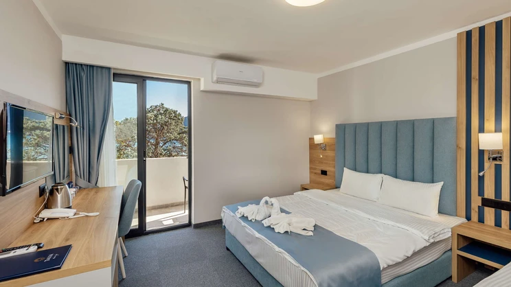 Superior Apartment with Balcony